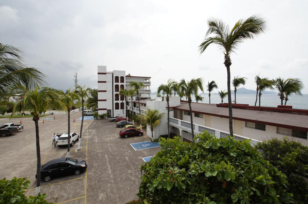 Hotel Marbella Manzanillo Exterior foto